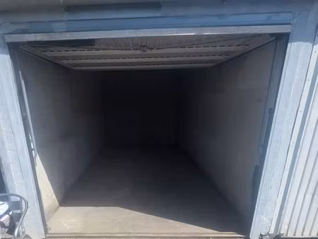 box/garage 15m2 allée des tulipes bondy
