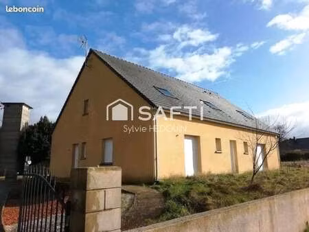 vente maison à saint-calais-du-désert (53140) : à vendre / 81m² saint-calais-du-désert