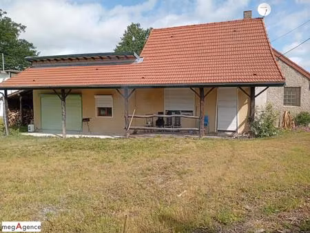 maison 100 m²  3 chambres  bureau  piscine  garage