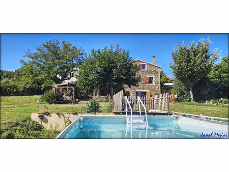 propriete pierre renovee 332 m2 vue panoramique gite 1