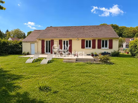 maison de plain pied au coudray montceaux