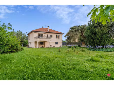 maison à vendre - secteur charréard  rare sur le marché