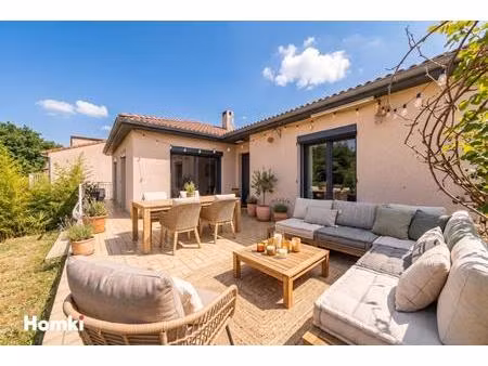 maison/villa t6 de 200 m2 à beaumont 63110
