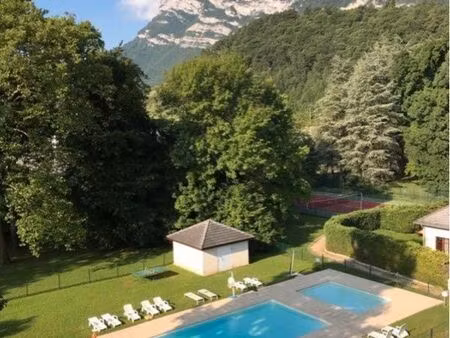 t3 meublé standing - vue montagnes - piscine & tennis