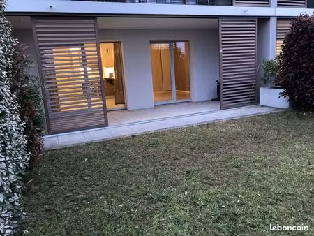 t2 42m² + terrasse 23m² + jardin privatif 40m² + parking ss – résidence récente