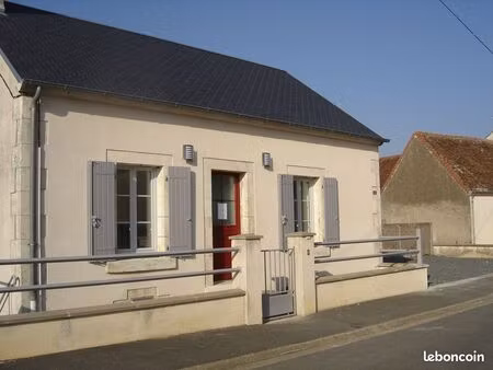 maison f3 avec jardin clôturé à neuvy pailloux