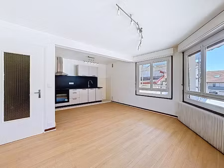 appartement 3 pièces - 55 m²