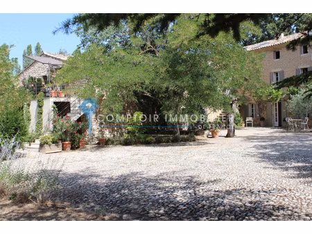 mas 14pièce(s) 8chambre(s) 240 m² gordes (84220)