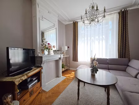 maison 7 pièces - 162 m²