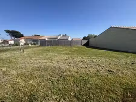 vente terrain à la plaine-sur-mer (44770) : à vendre / la plaine-sur-mer