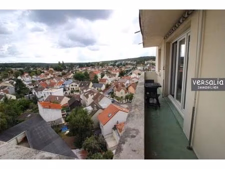 3 pièces 66 40 m² meublé avec balcon  cave et parking