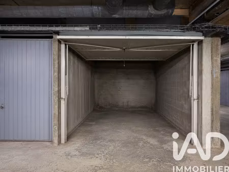 vente garage undefined m²