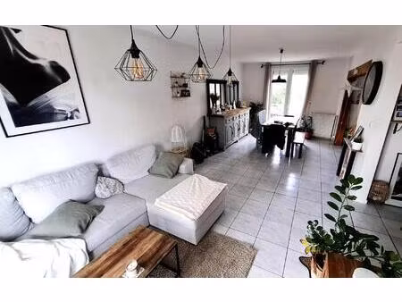 maison 5 pièces avec jardin  garage et piscine - 119m²