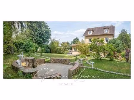 entre forêt et vieux marly  une maison qui conjugue caractère et discrétion