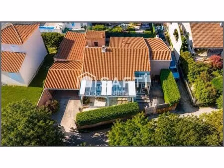 villa plein pied avec dépendance
