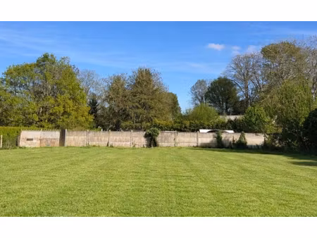 terrain prêt à batir surface : 601 m2 - axe compiegne/noyon