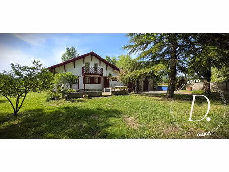 maison de pibalier rénovée + granges et ponton