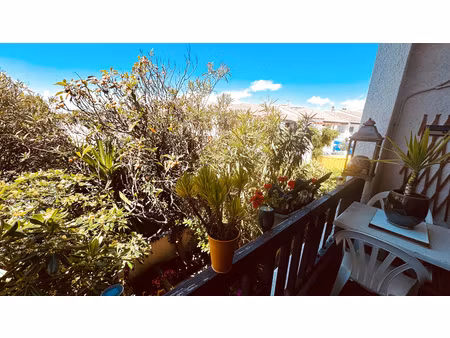appartement duplex f1 bis balcon / loggia et parking à vendre aux saintes- maries- de - la