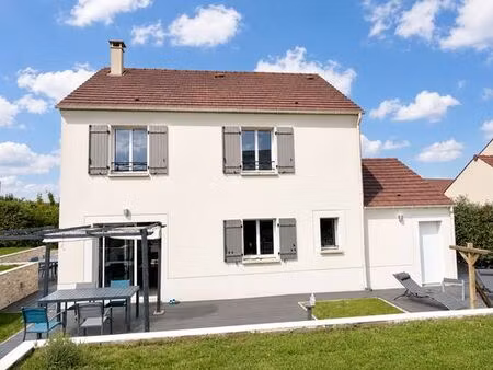 maison de prestige de 105 m2 en vente morainvilliers  île-de-france