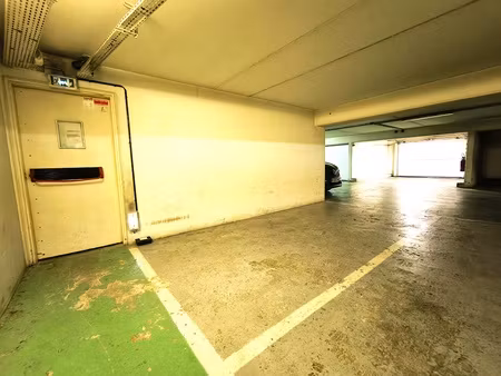 parking - 10 m²