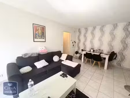 appartement à louer 2 pièces 53.6 m² - le cateau-cambrésis (59) - 525€