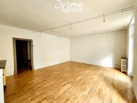 location appartement 3 pièces 91m² valence 26000