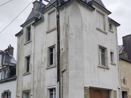maison atypique 90 m² avec aperçu mer – tréboul  pointe du rheun (secteur saint-jean)