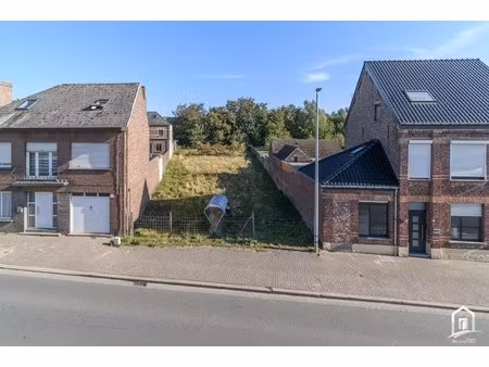 perceel grond voor het oprichten van een ééngezinswoning te erpe-mere