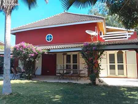 villa 5 pièces 175 m²