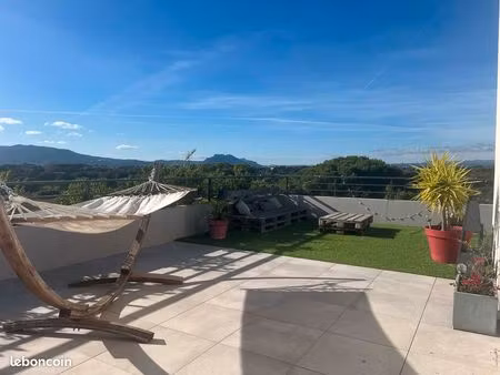 toit terrasse vue rocher
