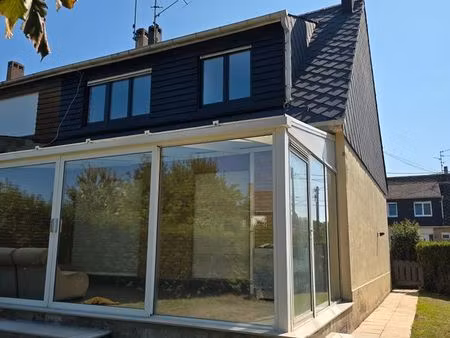 maison semi-individuelle 3 chambres