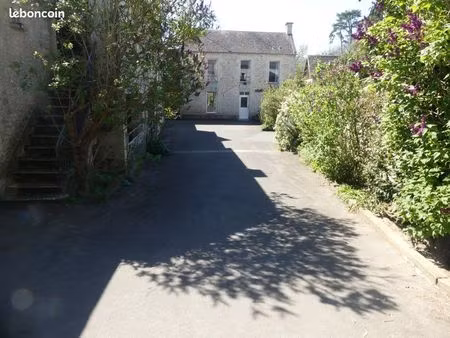 maison ancienne et contemporaine