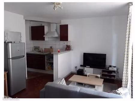appartement face ecole i.f.r.e.s. de 40m2