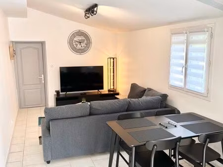 magnifique appartement 40m2 meublé avec grande terrasse + garage privé + terrain privé