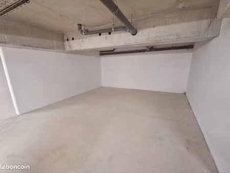 place de parking sécurisée en sous-sol - résidence neuve
