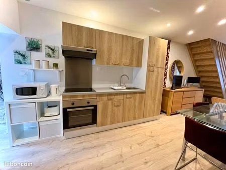 à louer beau duplex meublé