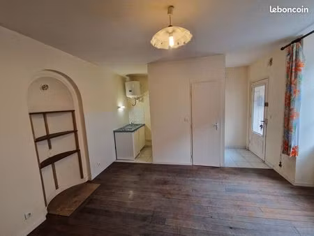 studio 22 m² jussey