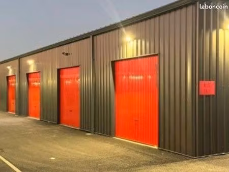 box de stockage et garage