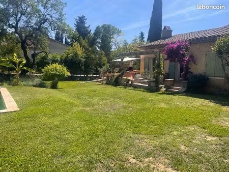 villa avec piscine