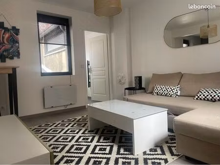 appartement f2 duplex plein centre rive droite meublé