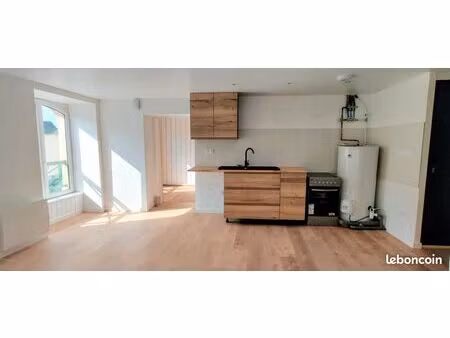 t2 rénové 54m² – romillé centre – disponible 31 juillet
