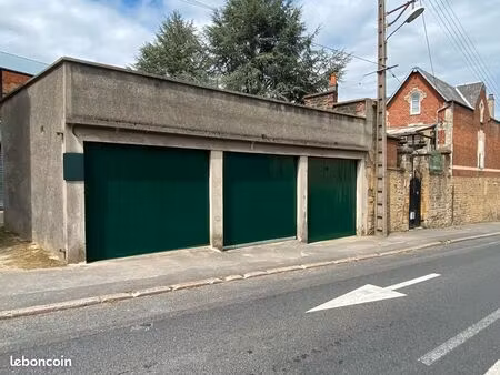 grand garage 18m2 à louer proche hyper-centre