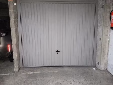 garage choisy-le-roi à louer