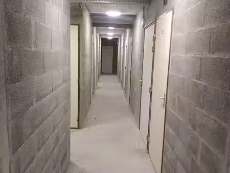 location grand box / locaux de stockage de 24m2 à 31m2