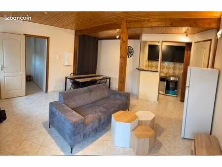 appartement t1 bis de 33 m2 meublé  frontière verrières de joux
