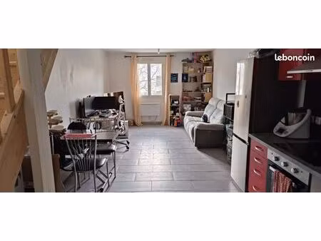 t2 duplexe récent meublé