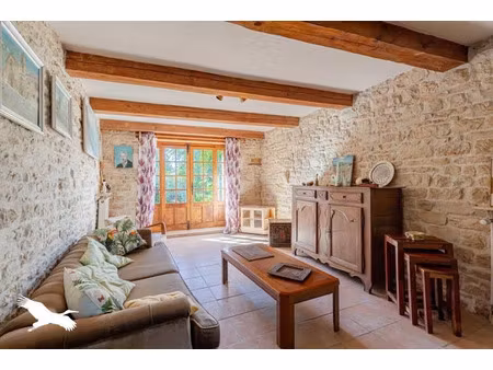 vente maison 4 pièces 148 m² taizé-aizie (16700)
