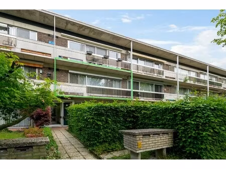appartement te koop in brasschaat met 2 slaapkamers