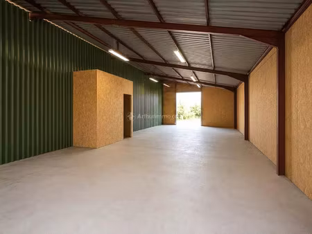 location local commercial 1 pièces 160 m2 à gaillac