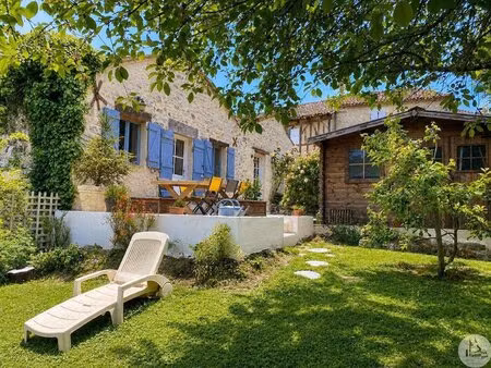 une maison de village en pierre - 24